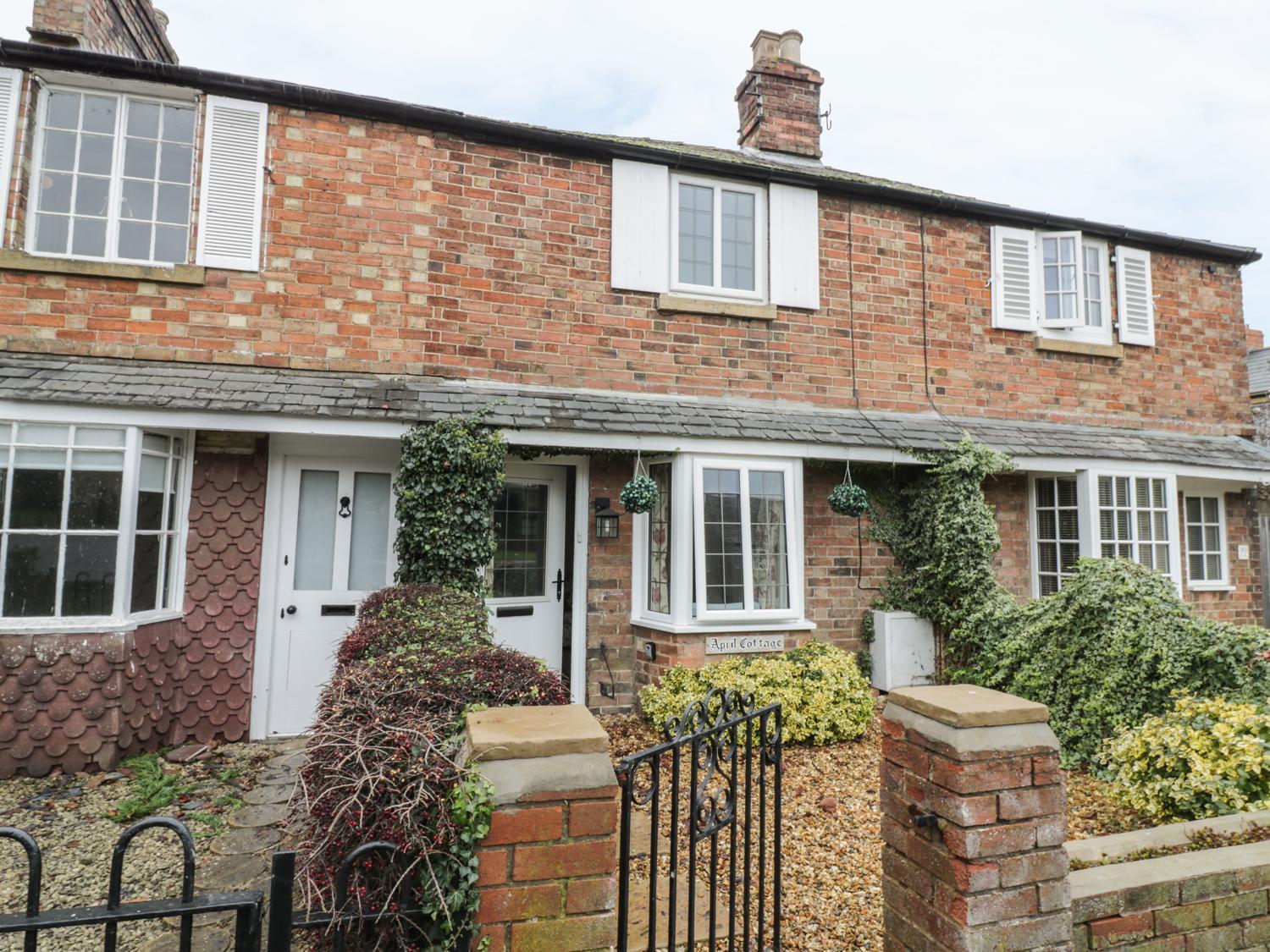 April Cottage Broadway  Luaran gambar