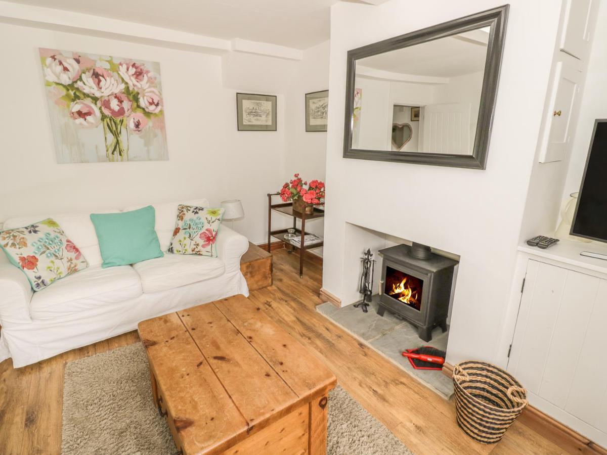 April Cottage Broadway  Luaran gambar