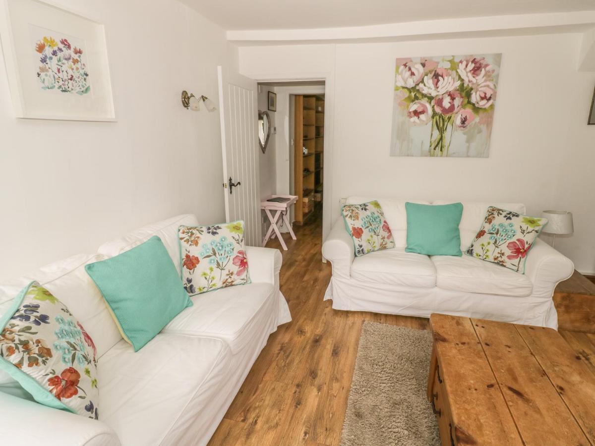 April Cottage Broadway  Luaran gambar